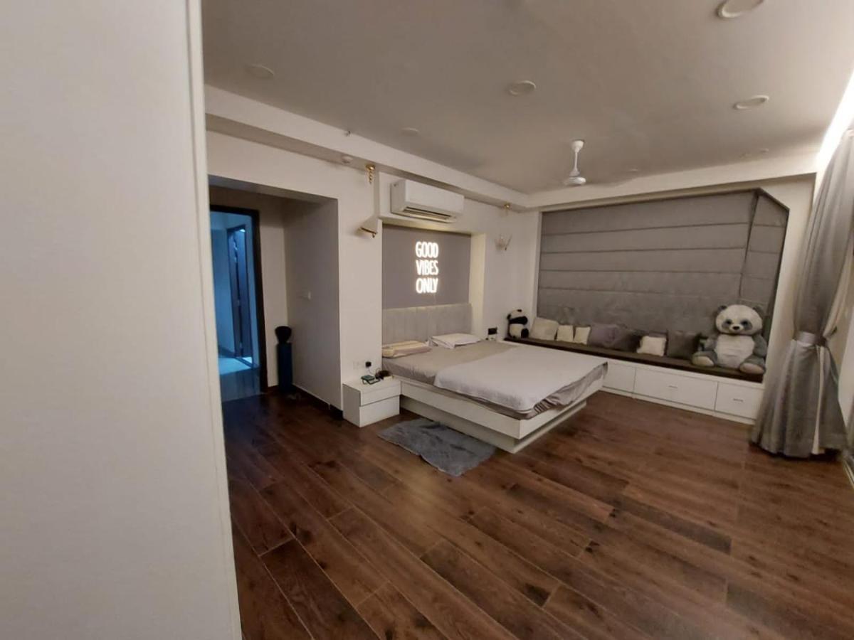 Royal Nest Premium Otel Pune Dış mekan fotoğraf