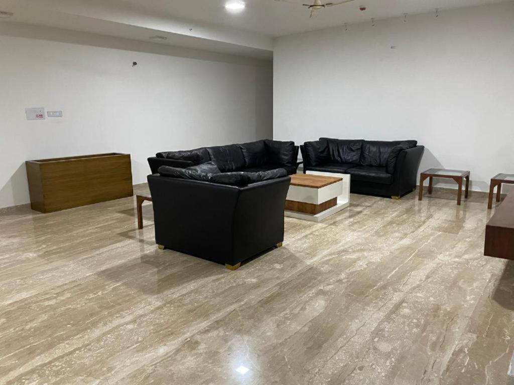 Royal Nest Premium Otel Pune Dış mekan fotoğraf