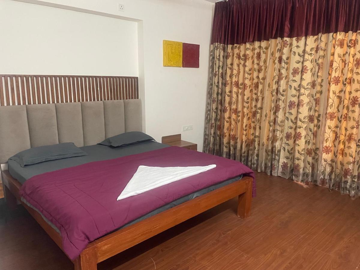 Royal Nest Premium Otel Pune Dış mekan fotoğraf